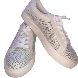 Sneakers By Just Fab Rhinestone And Studded White Size 7